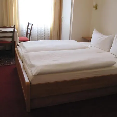 Fasanenhaus Konukevi 3*